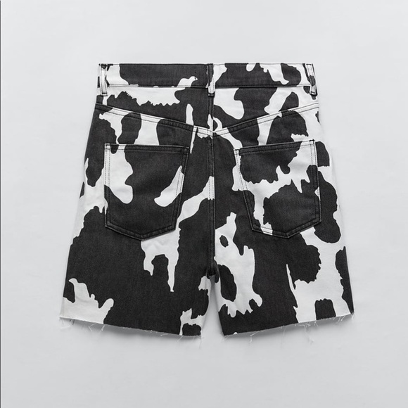 Zara Cow Print Denim Shorts 32 (US 0) NWT - Picture 3 of 7